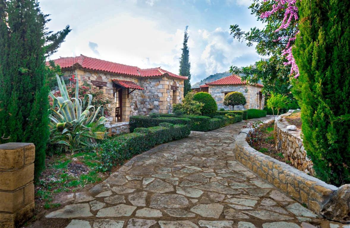 Tatil Evi Porto Kalamitsi Stone-built *